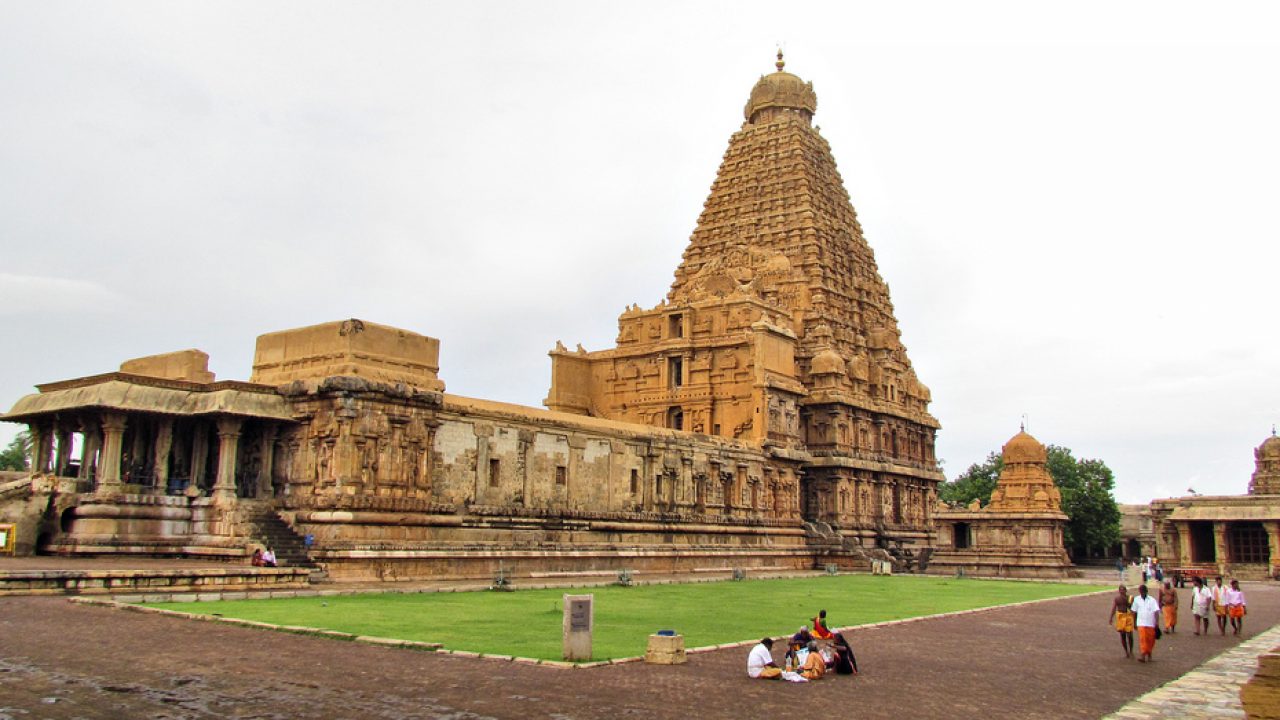 Brihadeshwara - Temple of Tamil in Thanjavur, India